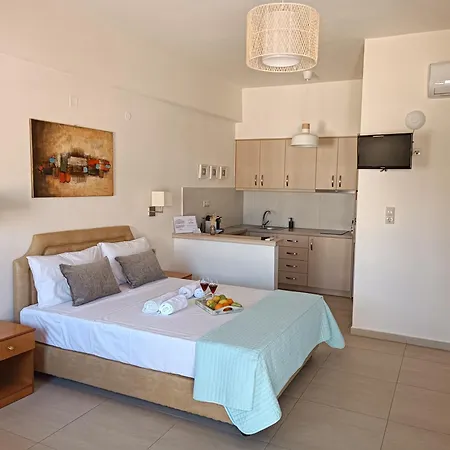 Superior Savvas Apartments By The Sea Agia Pelagia  Exterior photo